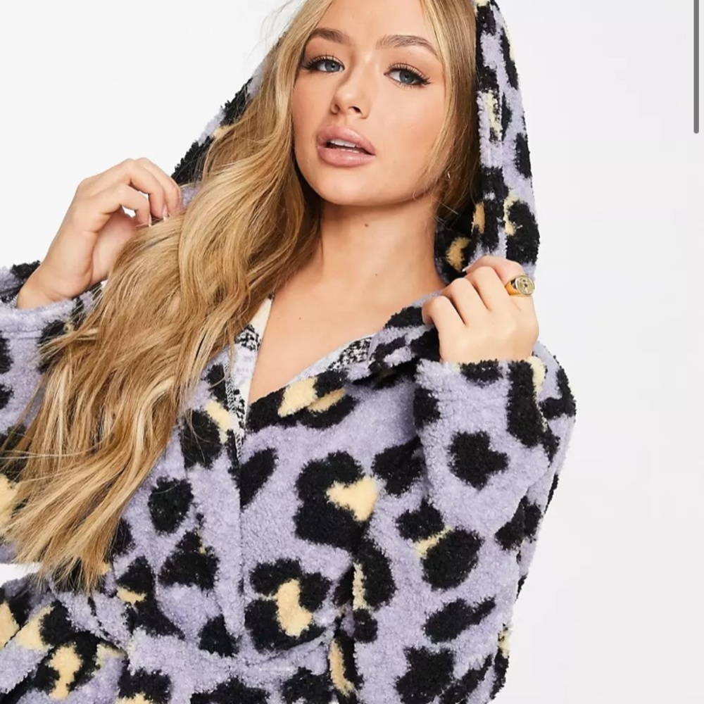 Animal Print Mini Robe by ASOS - Picture 3 of 7